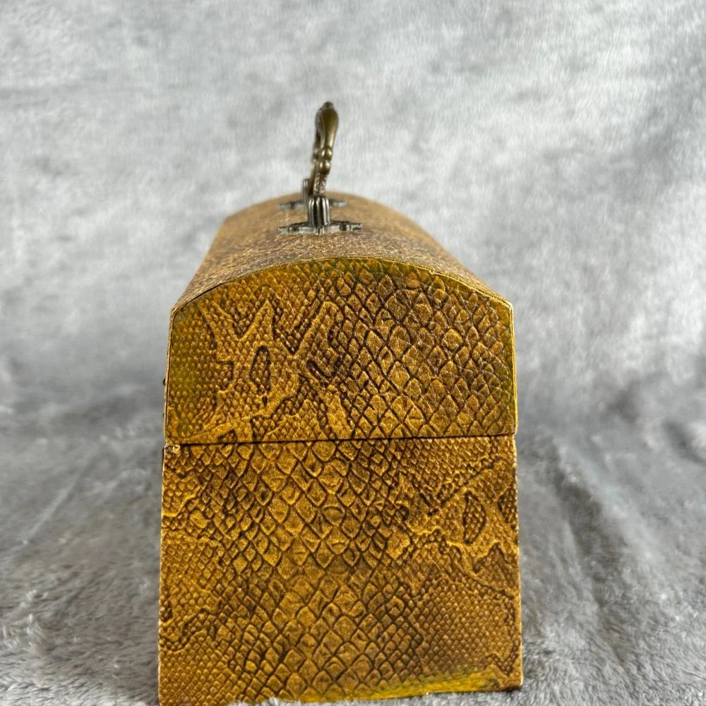 Vintage Snakeskin Embossed Treasure Chest Jewelry Box Bronze Handle Latch Yellow